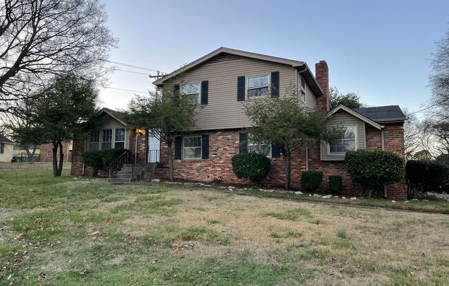 Beautiful Centrally Located Home for Rent