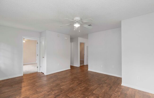 AVAILABLE IN OCTOBER! 2 beds 1 bath