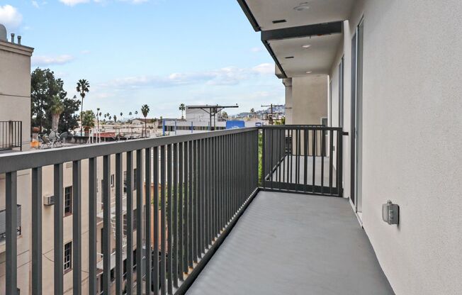 1 bed, 1 bath, 445 sqft, $2,500, Unit 406