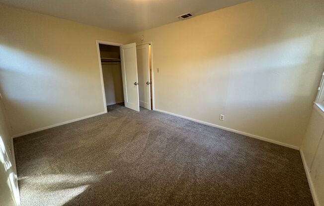 3 beds, 1 bath, $2,595