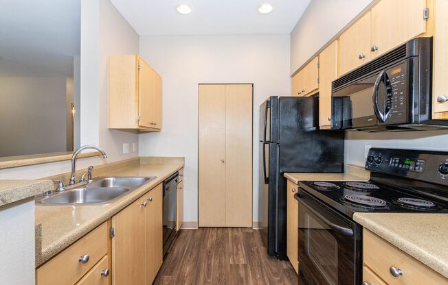 2 beds, 2 baths, 1,058 sqft, $1,975, Unit F302
