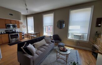 1 bed, 1 bath, 900 sqft, $1,295, Unit 3B