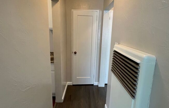 1 bed, 1 bath, 600 sqft, $1,495, Unit 702 MC