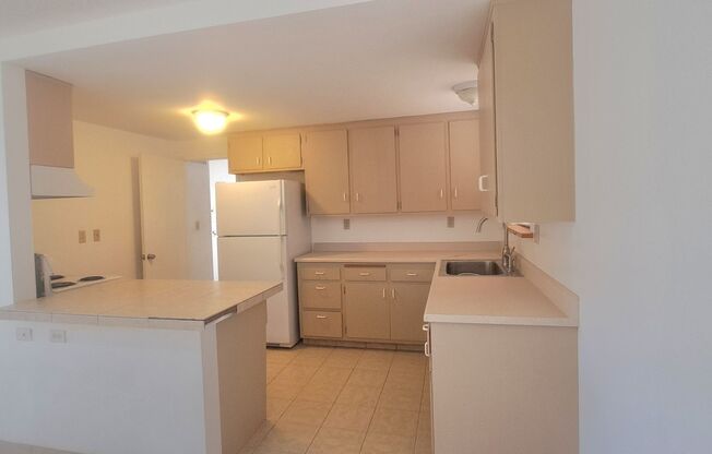 2 Bedroom with large back yard