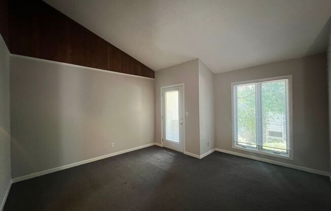 1 bed, 1 bath, $1,275