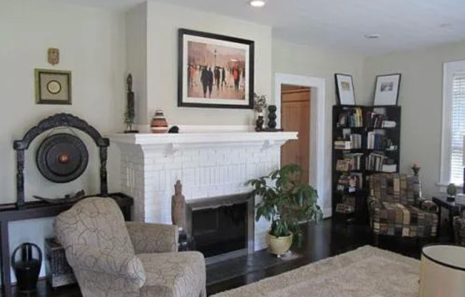 1386 ATHENS AVE SW