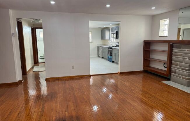 Beautiful Ranch House in Morningside!