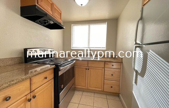 2 beds, 1.5 baths, 900 sqft, $2,200, Unit Unit B