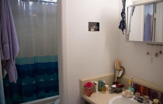 2 beds, 2 baths, 825 sqft, $1,400, Unit K725 - 311 - 105