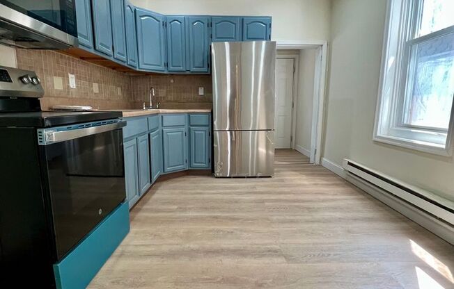 Newly Renovated 3-Bedroom Townhome in Fairhill! Available NOW!