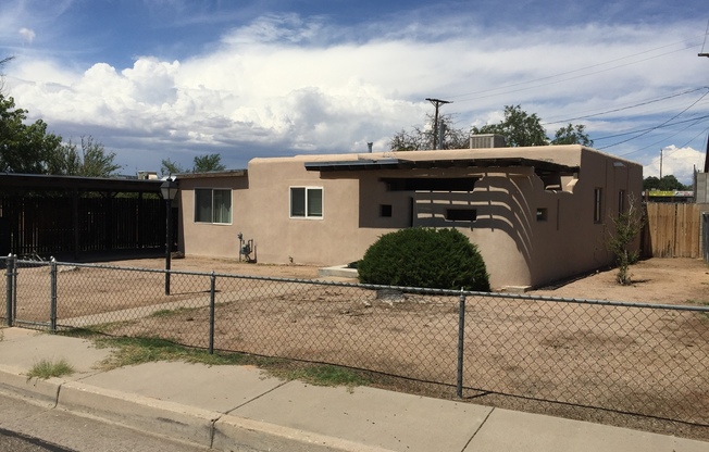 2 Bed / 1 Bath | Large Yard | Close to Uptown and Coronado Mall