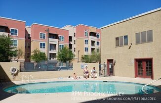 1014 E Spence Ave