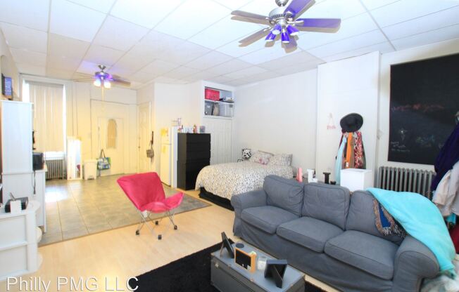 2004 Chestnut Street
