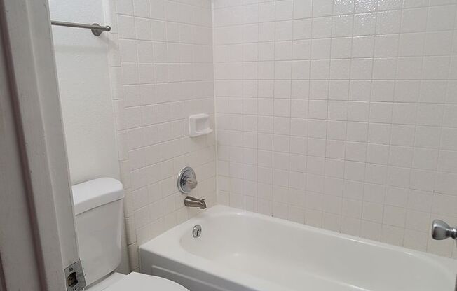 Studio, 1 bath, 520 sqft, $990