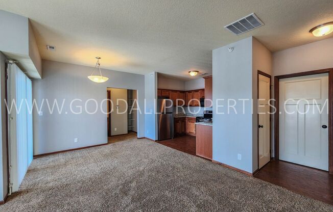 2 beds, 2 baths, $1,295