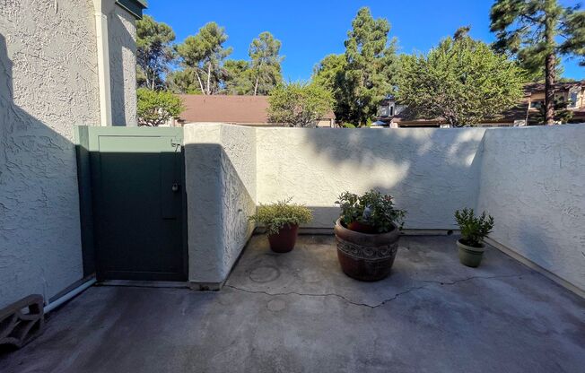 2 beds, 2 baths, $3,200