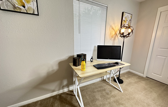 3 beds, 2 baths, 1,096 sqft, $1,399