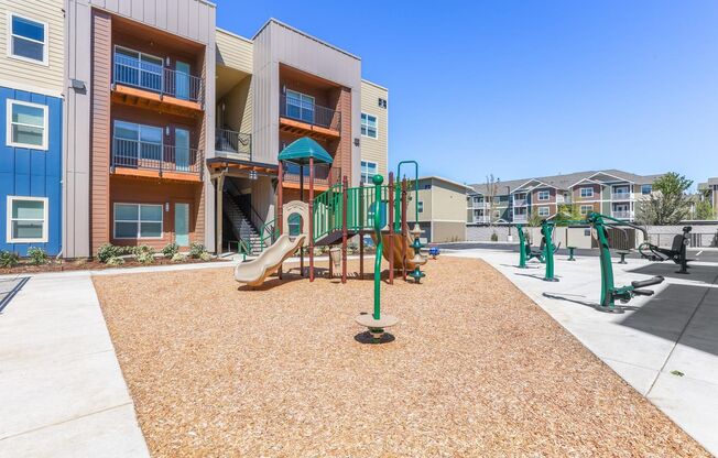 2 beds, 2 baths, 956 sqft, $1,795, Unit B051