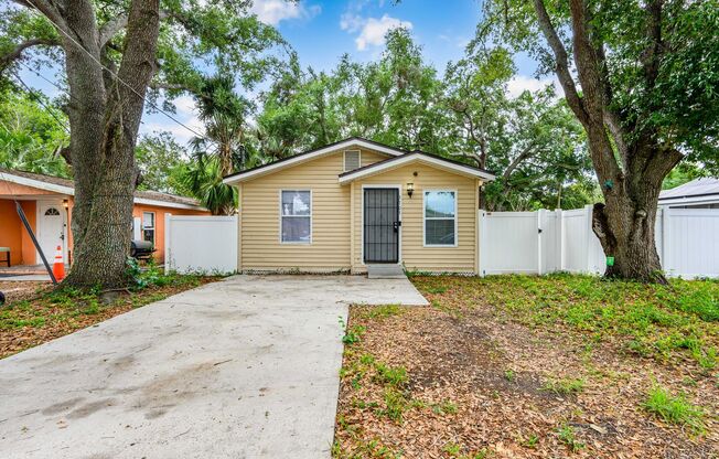 3/2 Home in Highland View neighborhood of Tampa