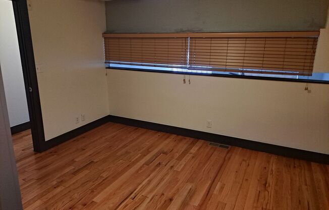 2 beds, 2 baths, 865 sqft, $1,549, Unit 3105