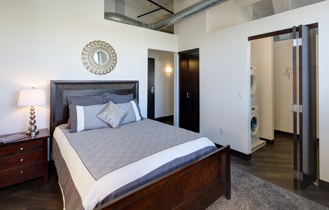 1 bed, 1 bath, 990 sqft, $2,000, Unit 411