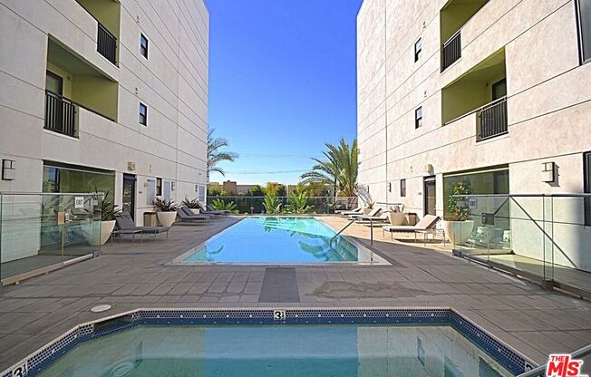 1 bed, 1 bath, 830 sqft, $2,700, Unit 318