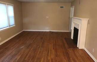 3 beds, 1 bath, $1,095