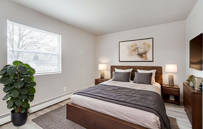 1 bed, 1 bath, 600 sqft, $899, Unit 2012V - D