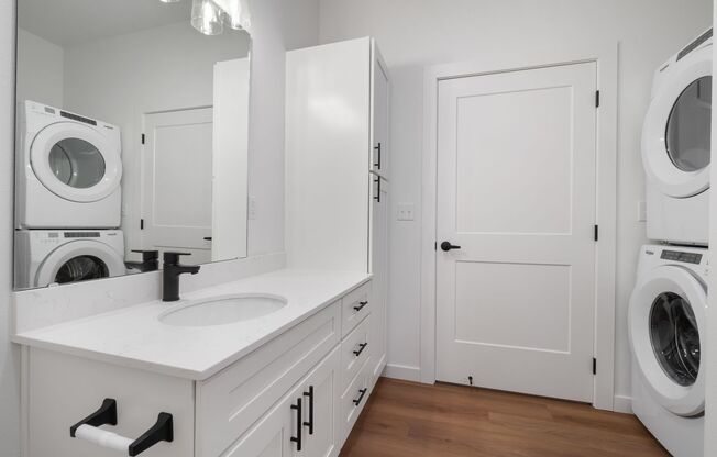 1 bed, 1 bath, 598 sqft, $1,525, Unit 110