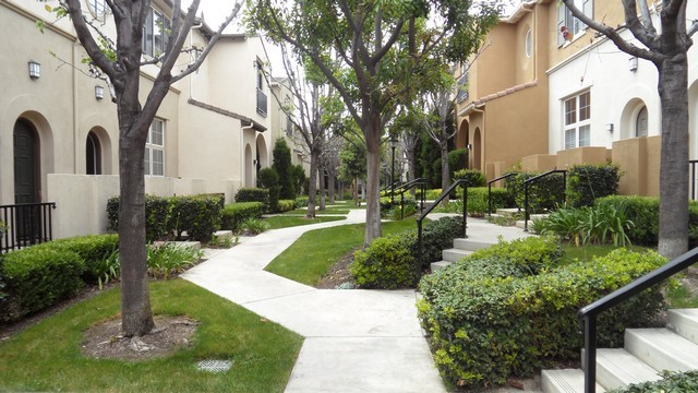 Highly Upgraded 3BR 2.5BA Townhouse In Gated Community Of Northpark Irvine