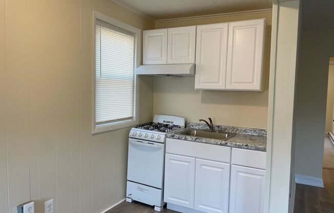 910 E. Patapsco Ave.