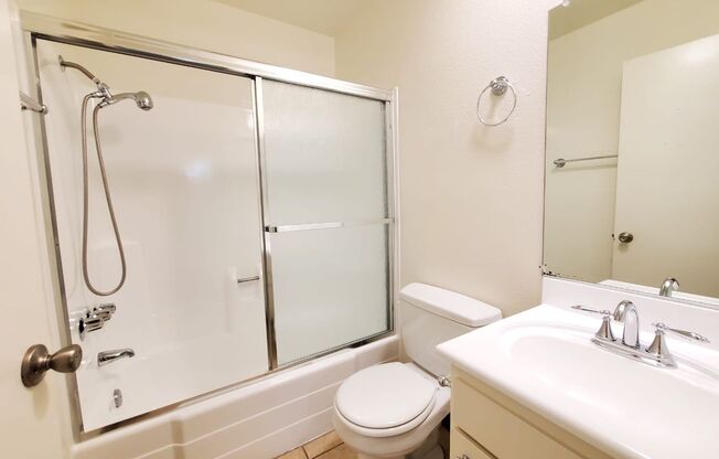 Villa Gardens Apts - Carmel Palm, LP