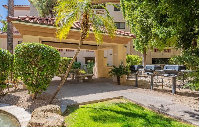 1 bed, 1 bath, $1,600, Unit #337