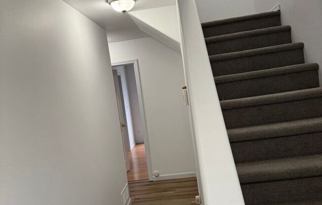 Beautifully updated 3 bed/2 bath townhome