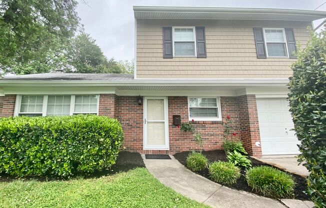 Ready 07-05-24! Great 3-bedroom home in Aragona Village! Stainless Steel Appliances, Granite Counter Tops, & Updated Baths!