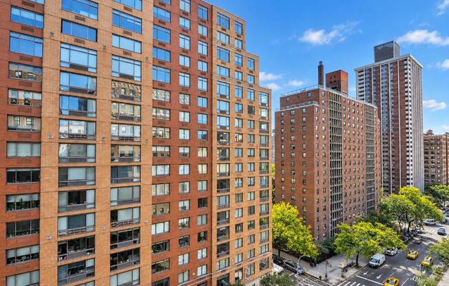 1 bed, 1 bath, 750 sqft, $5,500, Unit 7D