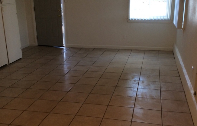 Studio, 1 bath, 650 sqft, $1,295