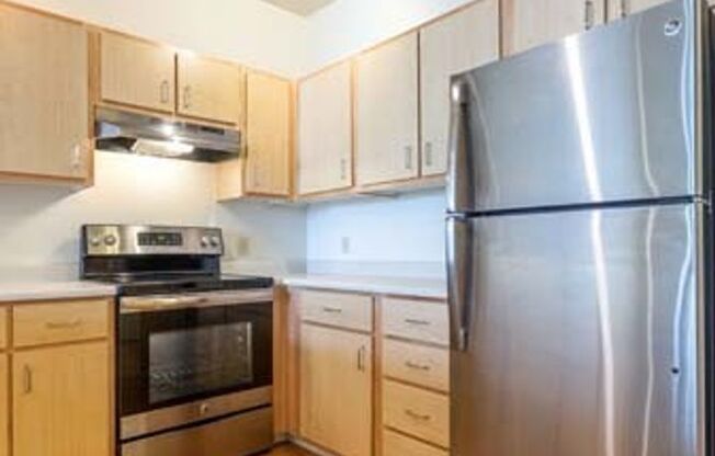 1 bed, 1 bath, 640 sqft, $1,800, Unit 210