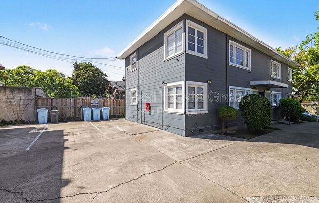 2233 9 ST