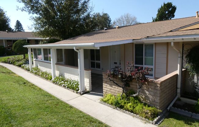 2 Bedroom Home in Friendly Valley in 55+ Community!