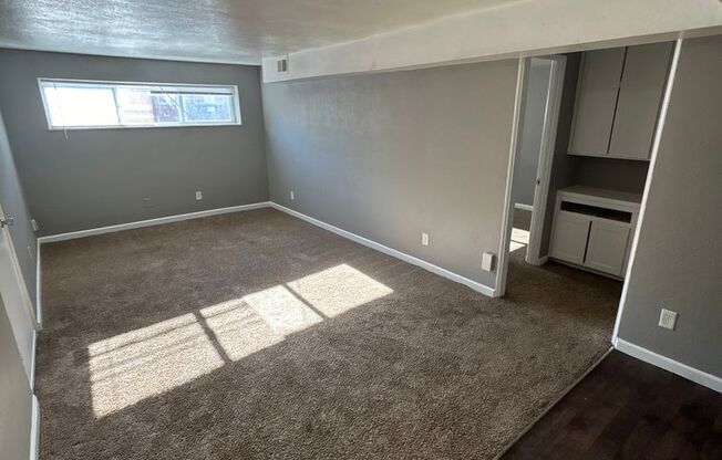 Beautiful spacious One bedroom. Move in today!