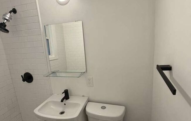 1 bed, 1 bath, 600 sqft, $970, Unit Unit 101