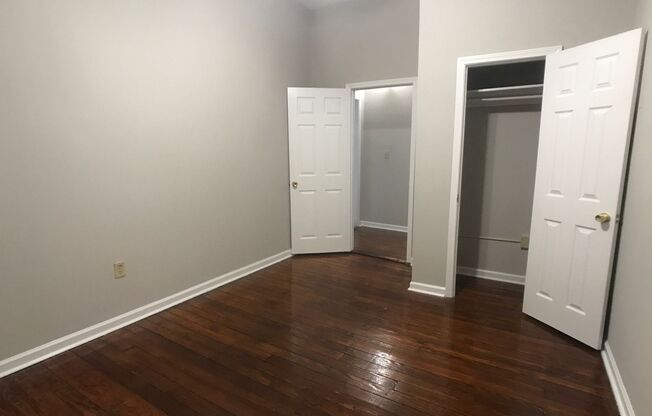 2 beds, 1 bath, 1,222 sqft, $1,695, Unit B