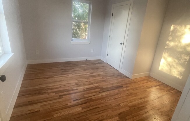 4 beds, 2 baths, 2,851 sqft, $3,900, Unit 2