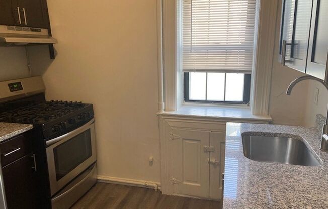 2 beds, 1 bath, 762 sqft, $1,599, Unit 1301-36