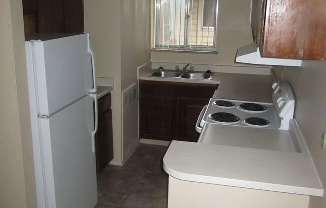 2 beds, 1 bath, 740 sqft, $1,295, Unit 1841 JA
