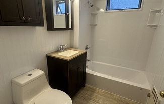 2 beds, 1 bath, $2,350, Unit 1