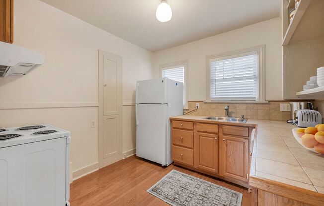 2308 Minor Ave E (112)