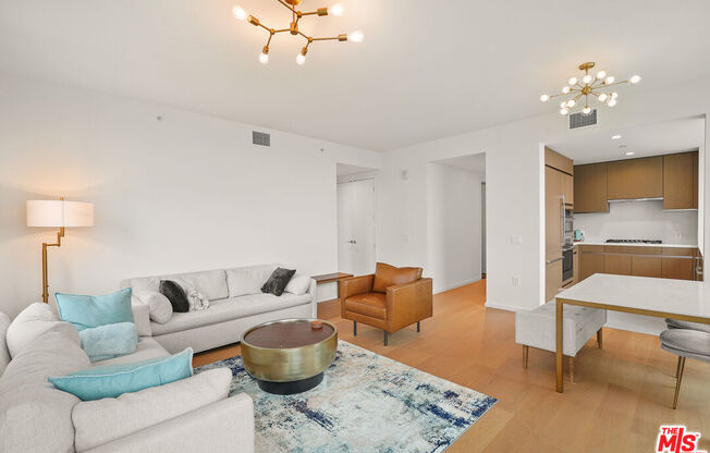 2 beds, 2 baths, 1,290 sqft, $4,900, Unit 2608