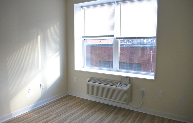 1 bed, 1 bath, 500 sqft, $1,525, Unit 220